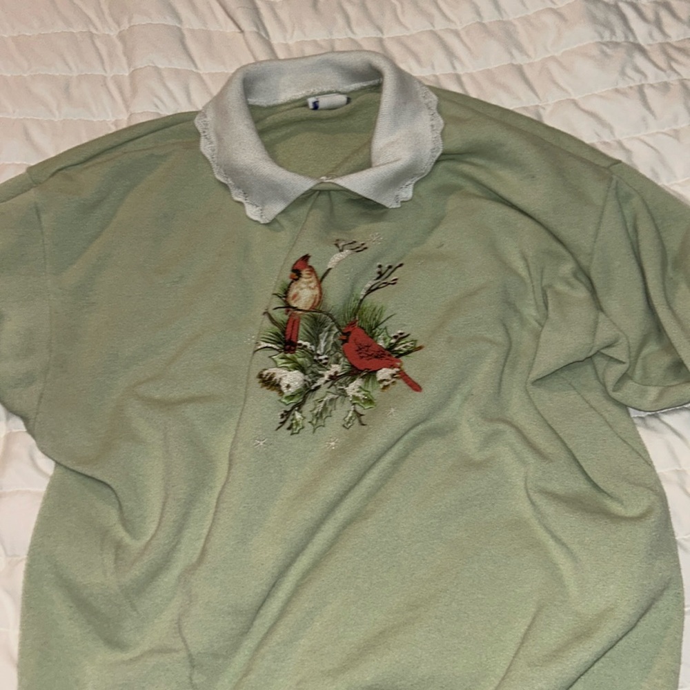 Green sweater with lace collar size L